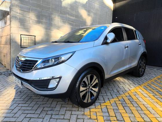 KIA SPORTAGE 2.0 EX 4X2 16V GASOLINA 4P AUTOMÁTICO KIA SPORTAGE 2.0 EX 4X2 16V GASOLINA 4P AUTOMÁTICO